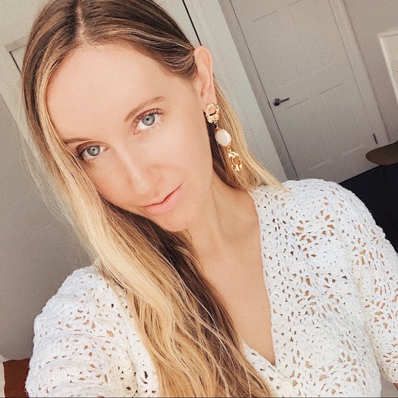 SoldOut11thStreet - Picture 2 of 8